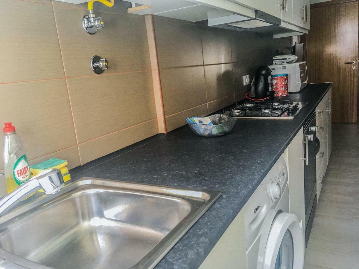 Canos Verdes Apartment II أنغرا دو إِراويزو المظهر الخارجي الصورة